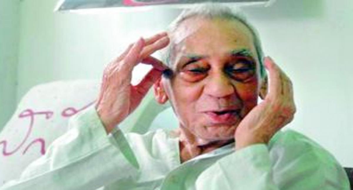 Freedom fighter Kandala Subrahmanya Tilak passes away