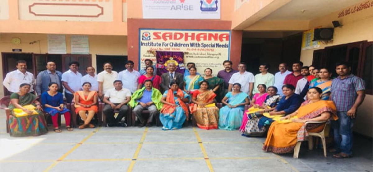 Corporator Pavani Reddy felicitates Sadhana Institute teachers