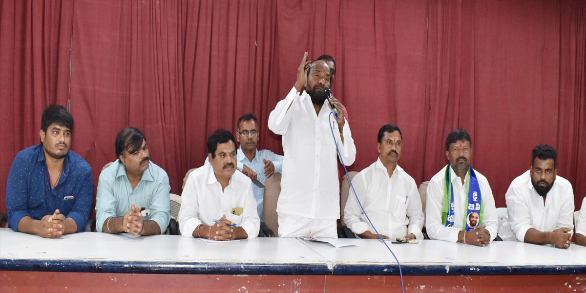 Injustice to BCs by Telangana State government: Krishnaiah