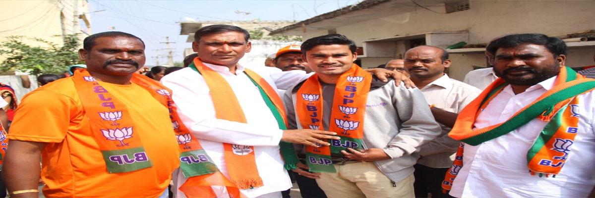 Karunakar Reddy vows to fix all civic issues