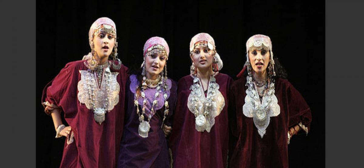 Kashmiri Dance Festival wins accolades