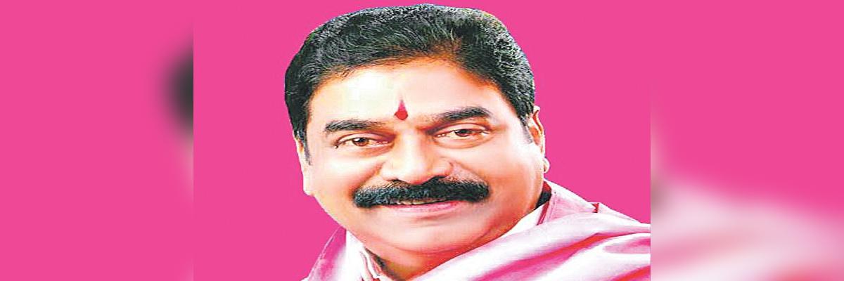 Telangana assembly elections 2018 : Blast to TRS as former MLA resigns party