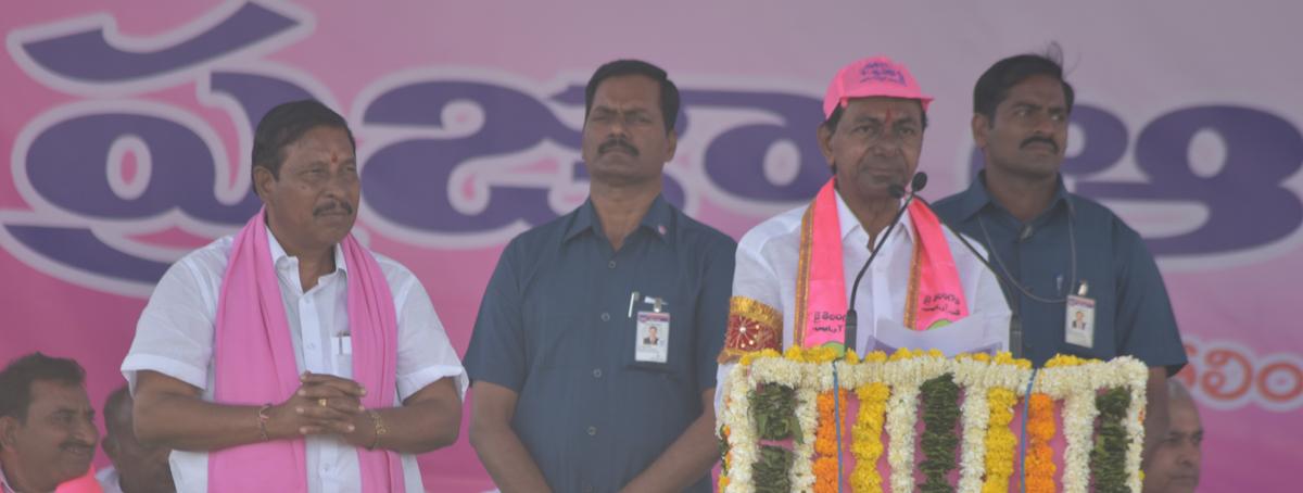 Beware of knives from AP: KCR