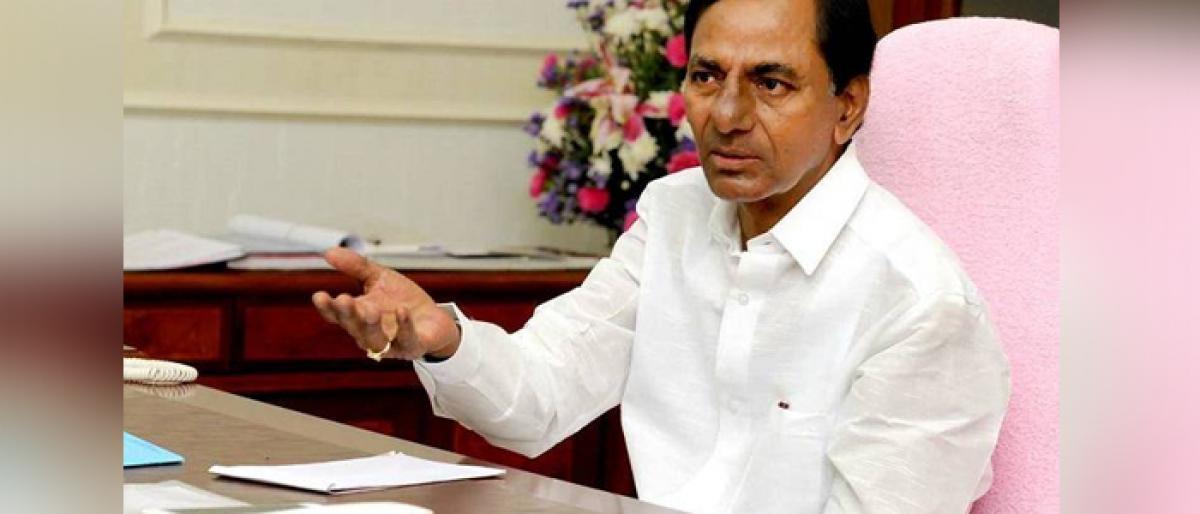 Early bird KCR drowns home fire, waits in for ‘kutami’ list