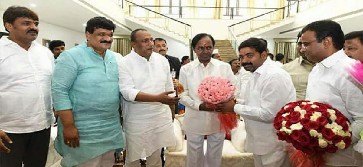 KCR’s birthday celebrated at Nizamabad