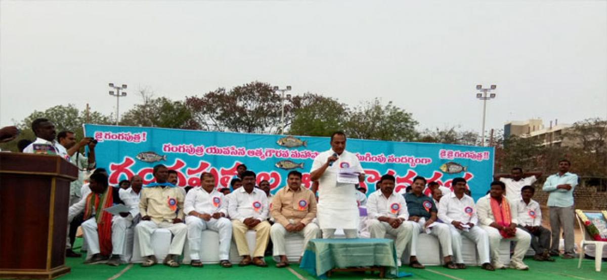 KCR to hold Gangaputra meet to solve community problems