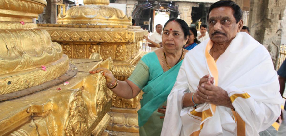 Deputy CM offers prayers at Tirumala 