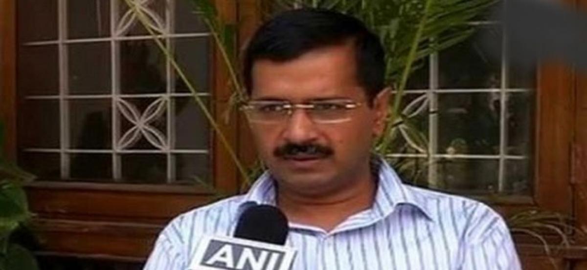 Kejriwal apologises to Kapil Sibal