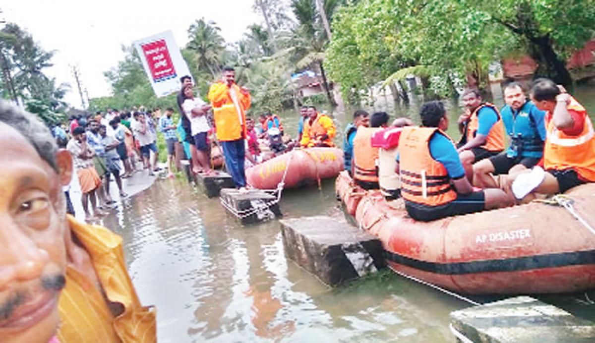 Happiness School children contribute to Kerala flood relief