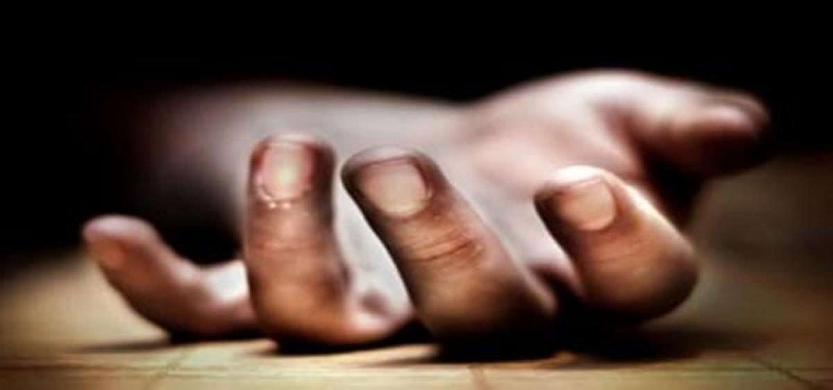 Shop owner killed by miscreants