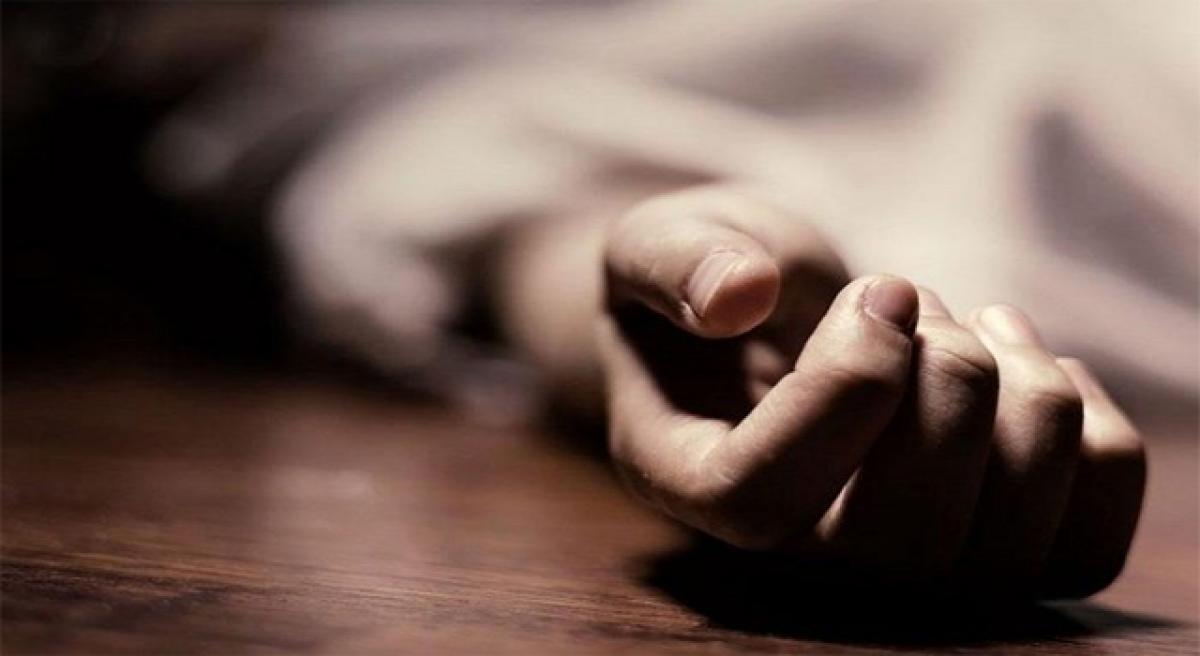 Man kills 9-month old son, hangs self