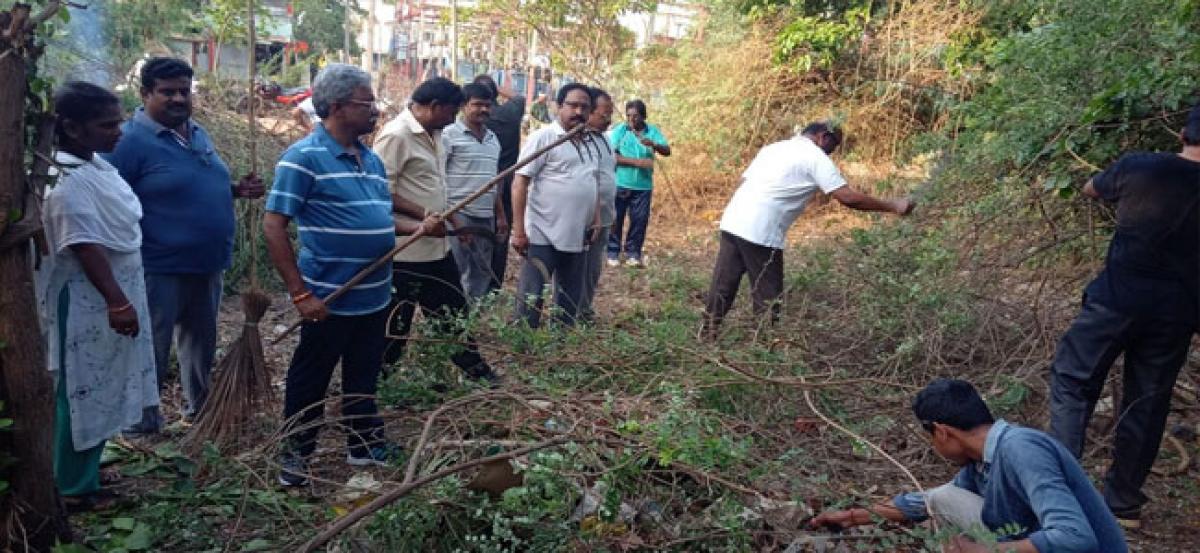 Pydikondala participates in Swachh Bharat