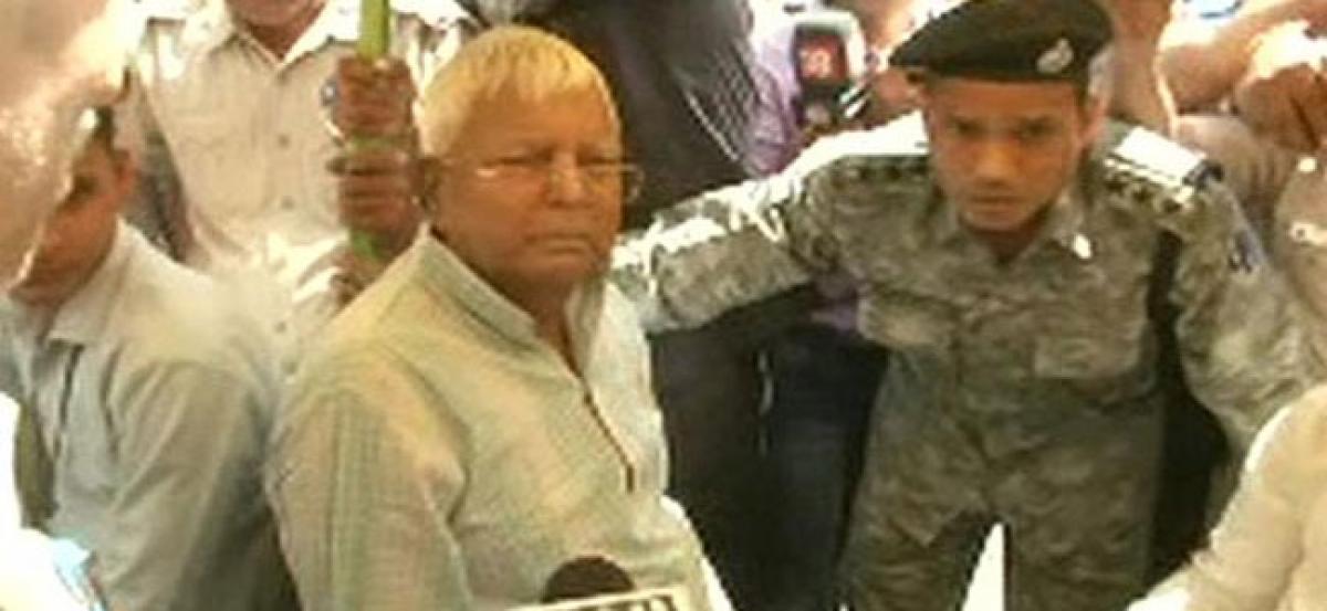 Bihar violence: Nitish is finished, says Lalu Prasad