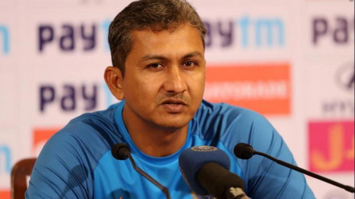 Ind vs SL: Happy to play on a testing wicket, says Sanjay Bangar after tough day