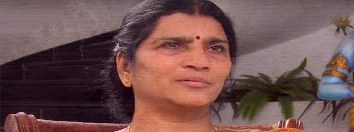 Chandrababu Naidu is a hardcore liar, says Lakshmi Parvati