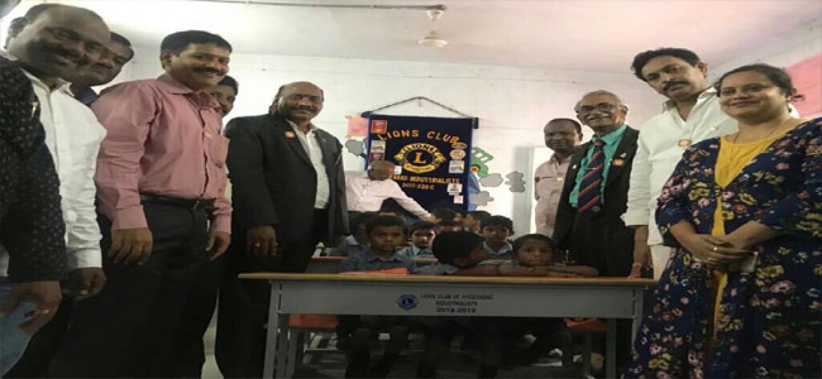 Lions Club donates benches to government school