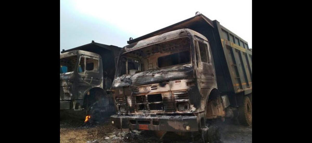 Bihar: Naxals torch four road construction vehicles, abduct labours