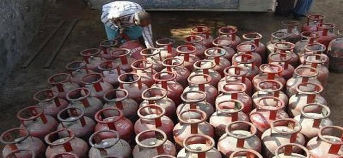 Budget 2018: Subsidy on LPG to 8 crore women