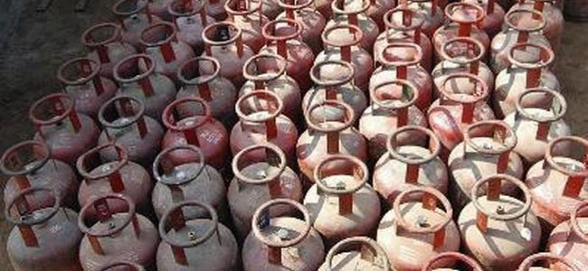 Delhi: Non-subsidised LPG gets Rs 48 jump, subsidised up by Rs 2.34