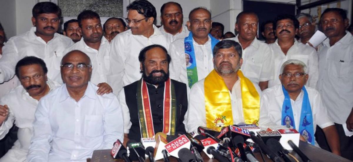 Congress, TDP, CPI form Mahakutami to defeat TRS
