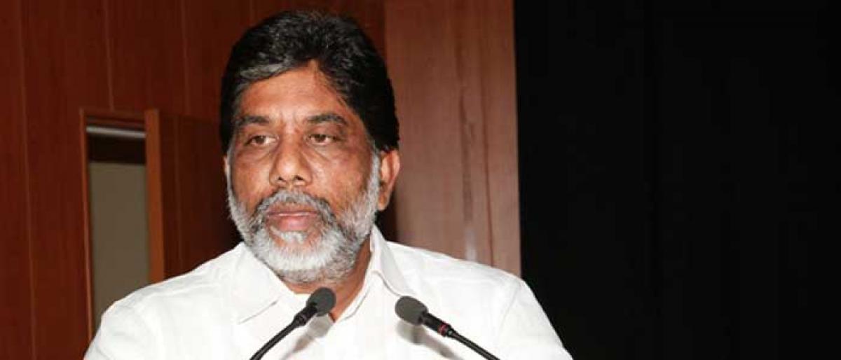 KCR is a purveyor of falsehood: Congress