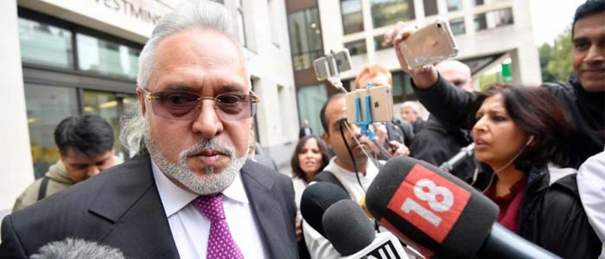 Battle-lines drawn as Cong, BJP draw swords over Vijay Mallya