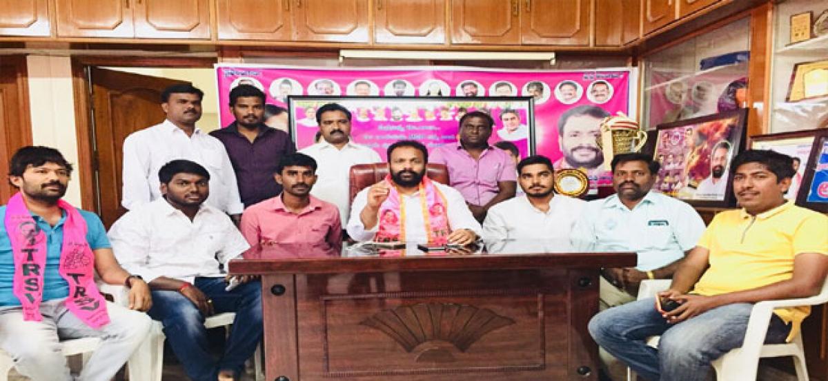 TRS leader flays Uttam Kumar Reddy