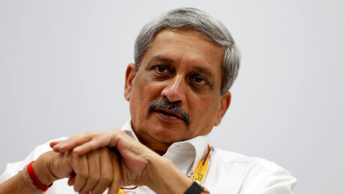 Congress candidate attacks Parrikar