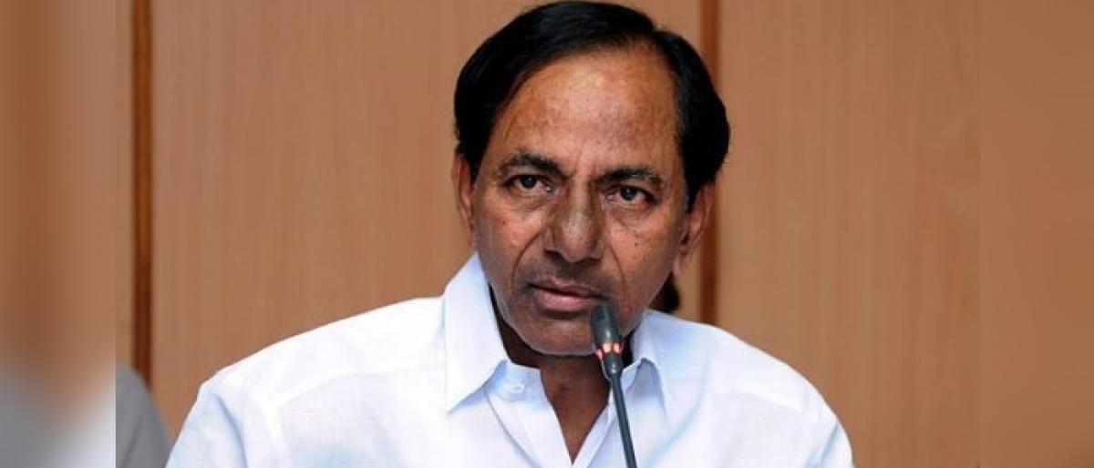 CM KCR pays homage to police martyrs, recalls their services