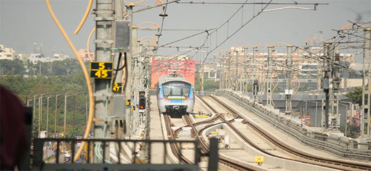 Hyderabad: Crossing metro tracks?