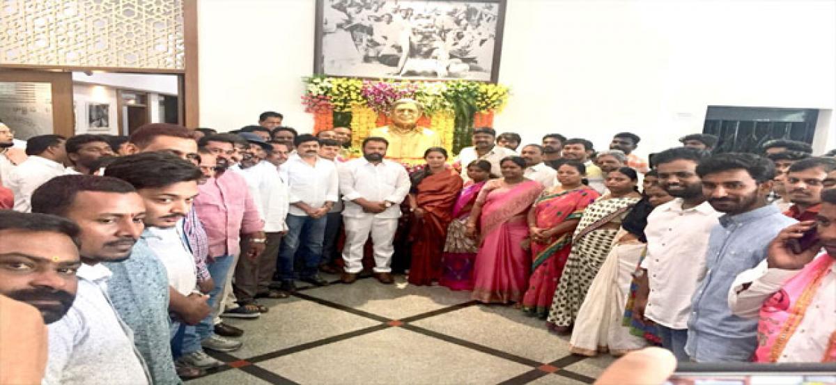 TRS pay tributes to Prof Jayashankar