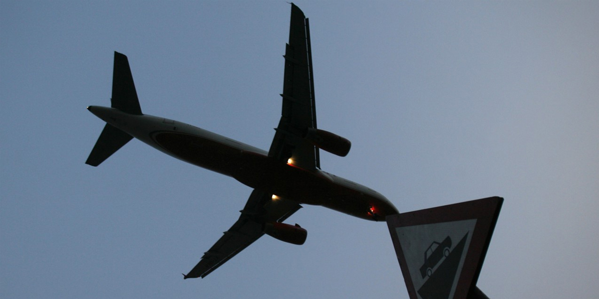 3 flights narrowly escape mid-air collision over Delhi, pilots summoned