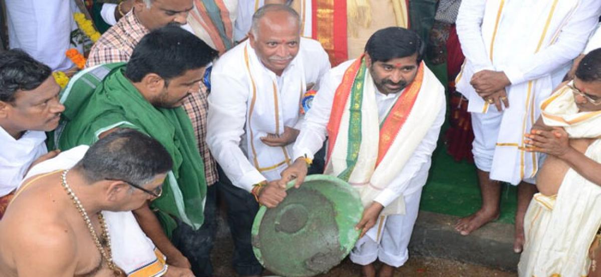 Minister lays foundation stone for Brahmin Sadan