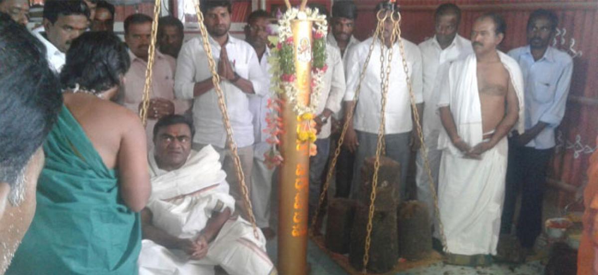 MLA Babu Mohan taks part in special pujas