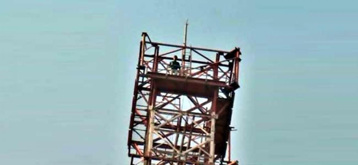 Protesting Padmaavat release, man climbs mobile tower