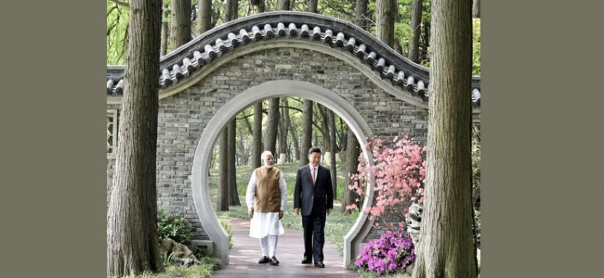 Day 2 of PM Modi-Xis talks starts with stroll by lake in Wuhan