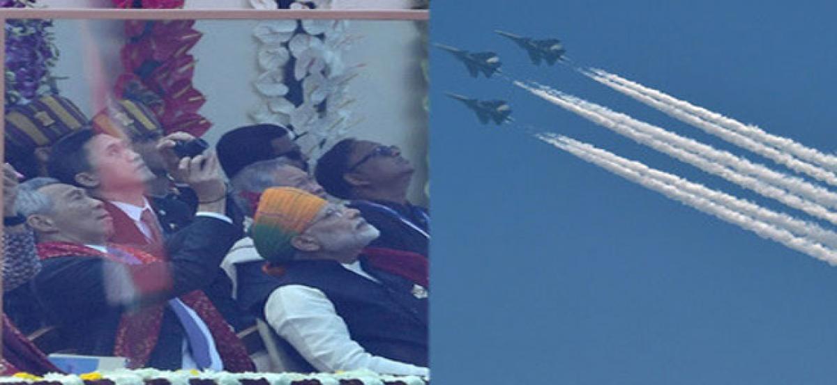 All eyes skyward: Roaring flypast by IAF planes stun visitors