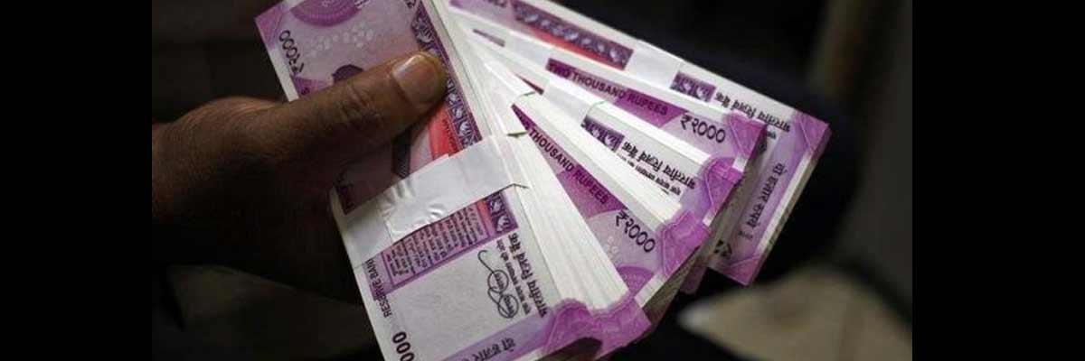 Nepal bans Indian currency notes above Rs 100 denomination