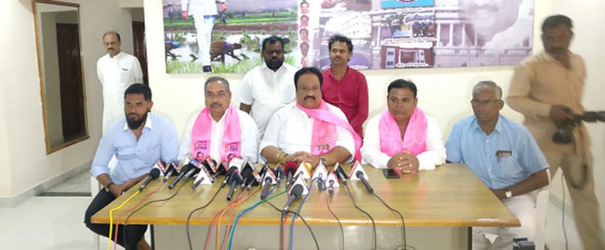 Mahabubnagar MP calls upon people to attend TRS Pragati Nivedana Sabha