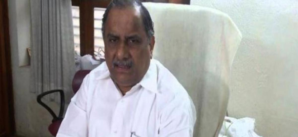 Kapu leader Mudragada Padmanabham calls for an all-party meeting