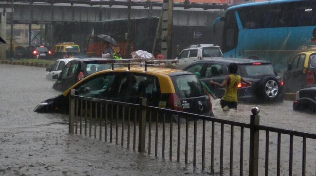 Heavy showers continue in Maharashtra, no respite in next 24 hours