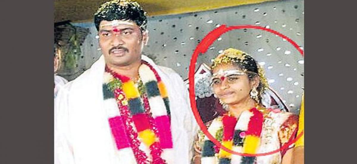 Newly married woman dies of heart attack in Nalgonda