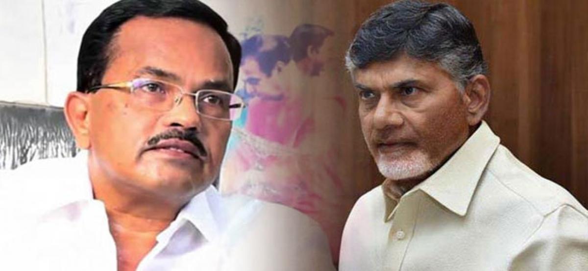 Motkupalli Narasimhulu challenges Chandrababu to launch new party to prove himself in public