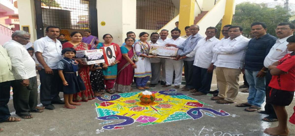 Rangoli contest today