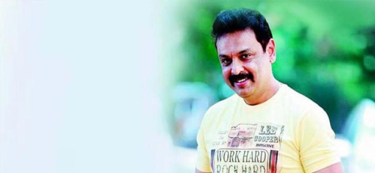 Naresh To Turn Into A Writer
