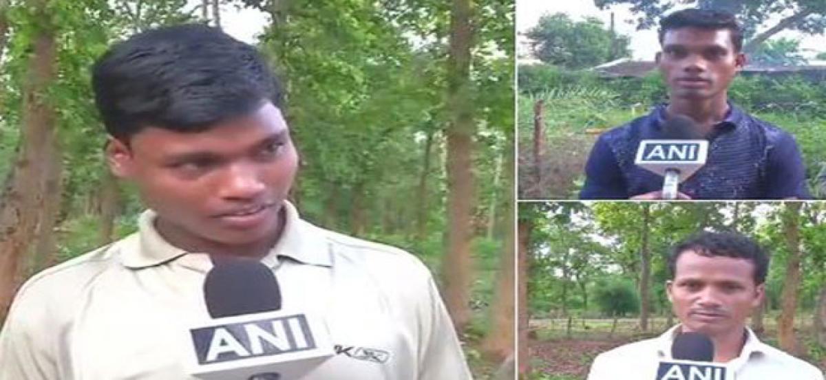 Chhattisgarh: 3 Naxals surrender before security forces