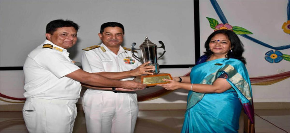 Navy Children School bags Best in Academics Trophy