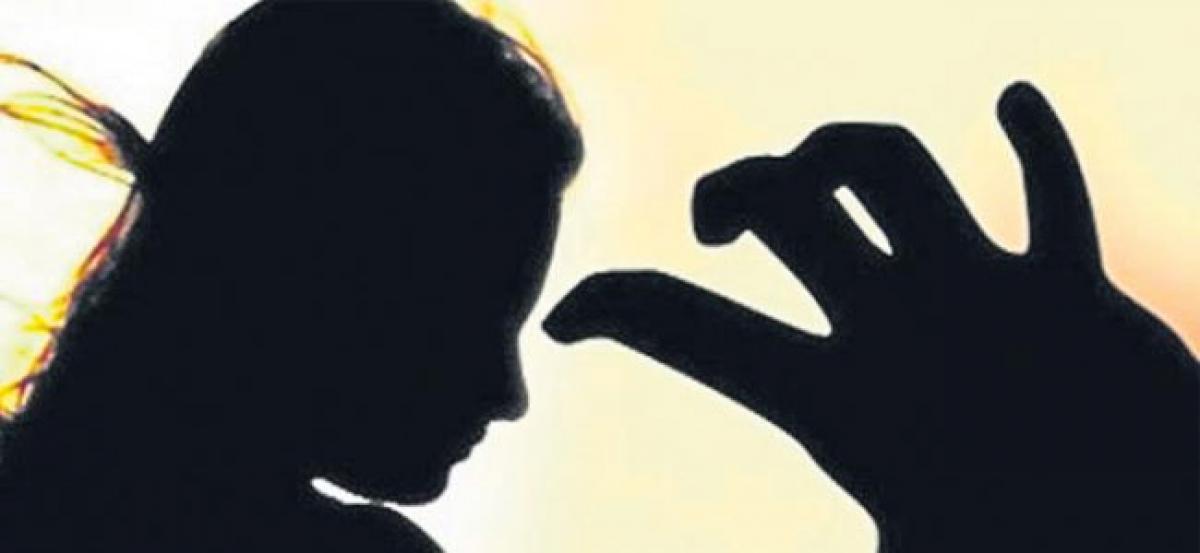 Another Nirbhaya Act: Minor rapes, severely injures woman