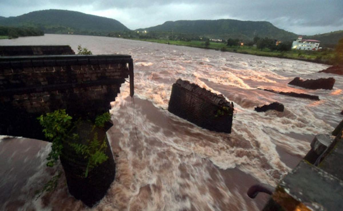 100 Bridges Can Collapse Anytime, Minister Nitin Gadkari Tells Parliament