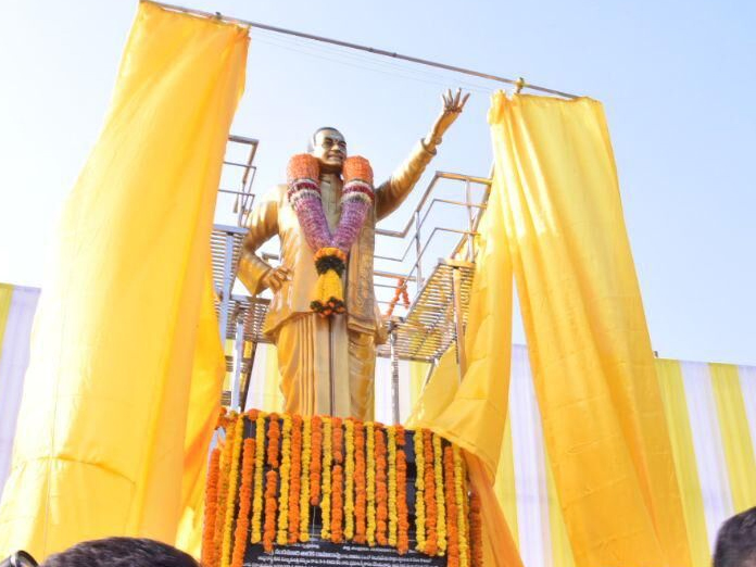 CM Chandrababu Naidu unveils NTR statue in Kakinada